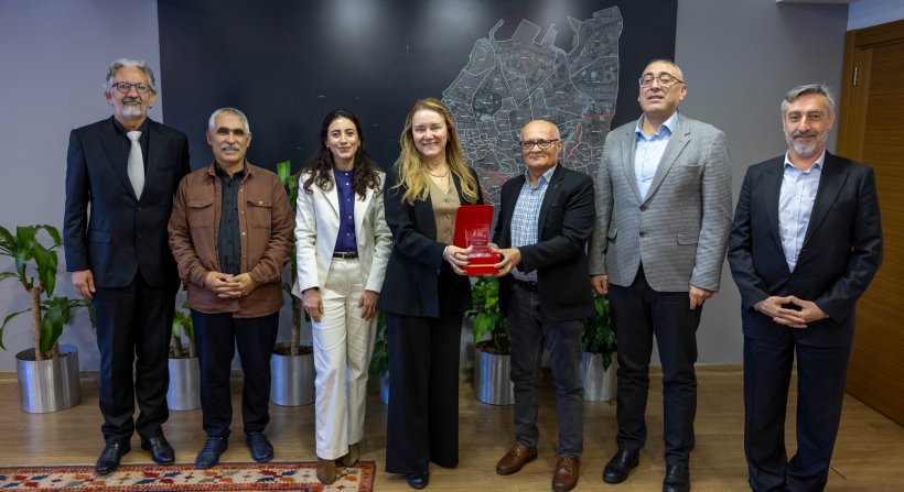 Yerel Yönetimler ve Toplum Bilimleri Derneği'nden Mutlu'ya Ziyaret