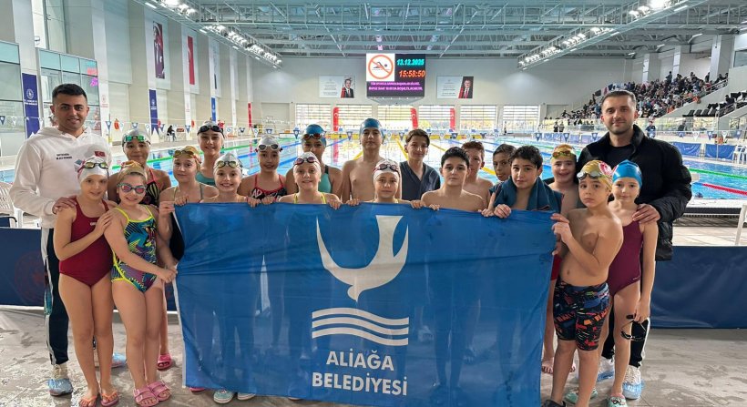 Aliağalı Yüzücüler İzmir'de Zirveye Kulaç Attı